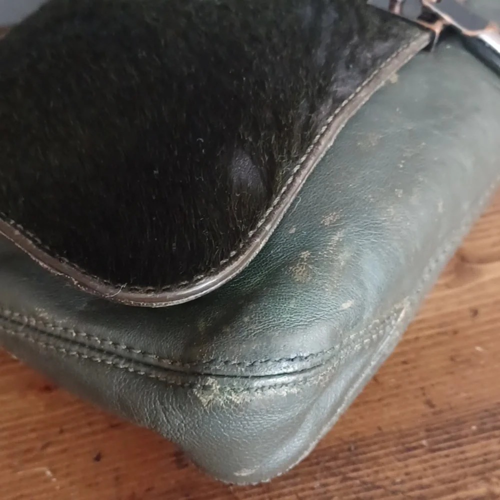 Elizabeth and James crossbody
